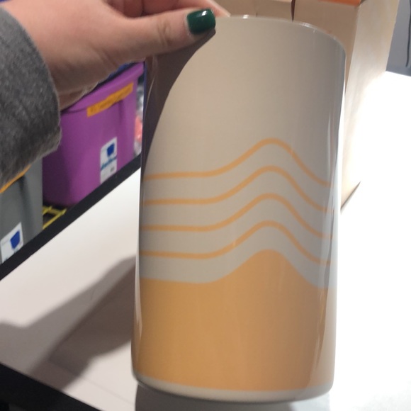 NIB Society6 beige and orange wine chiller - Picture 2 of 9